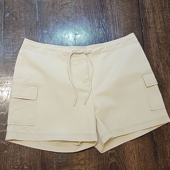 Tommy Hilfiger Khaki Cargo Chino Shorts - Picture 10 of 16